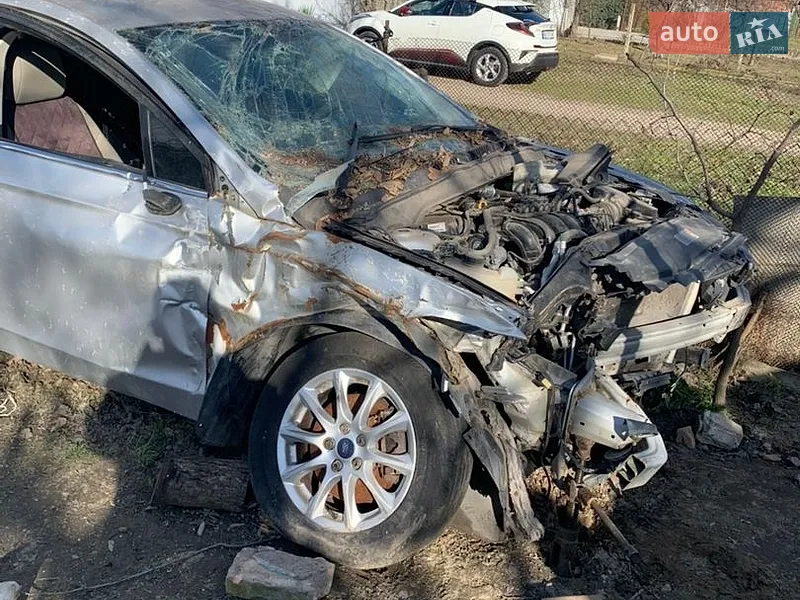 Ford Fusion 2016