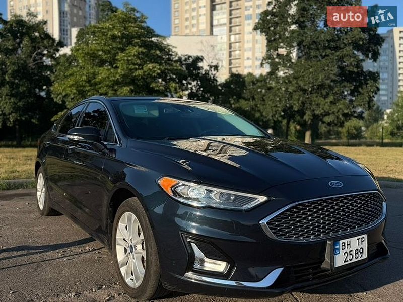 Ford Fusion 2020