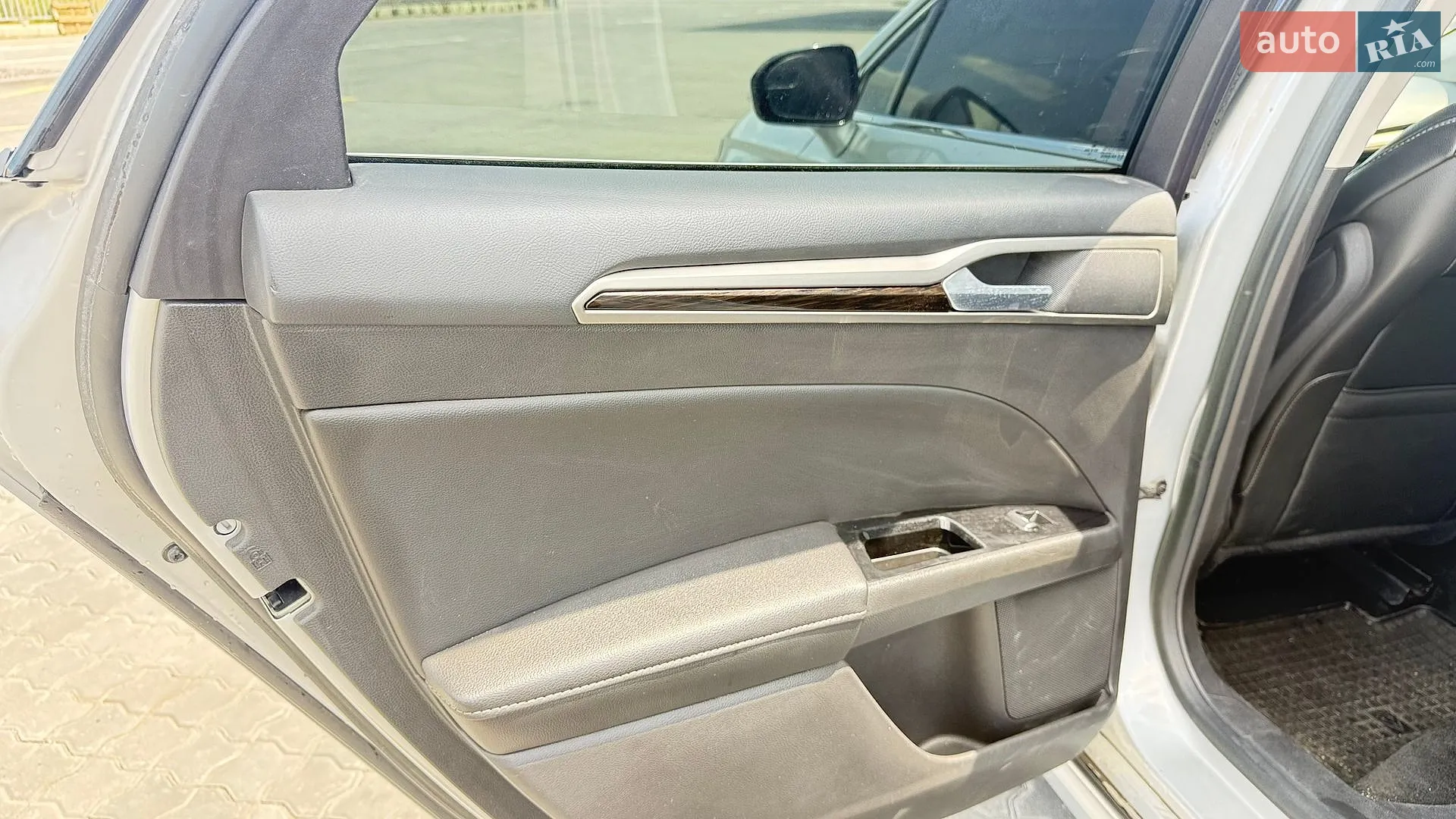 2016 Ford Fusion - мініатюра 16