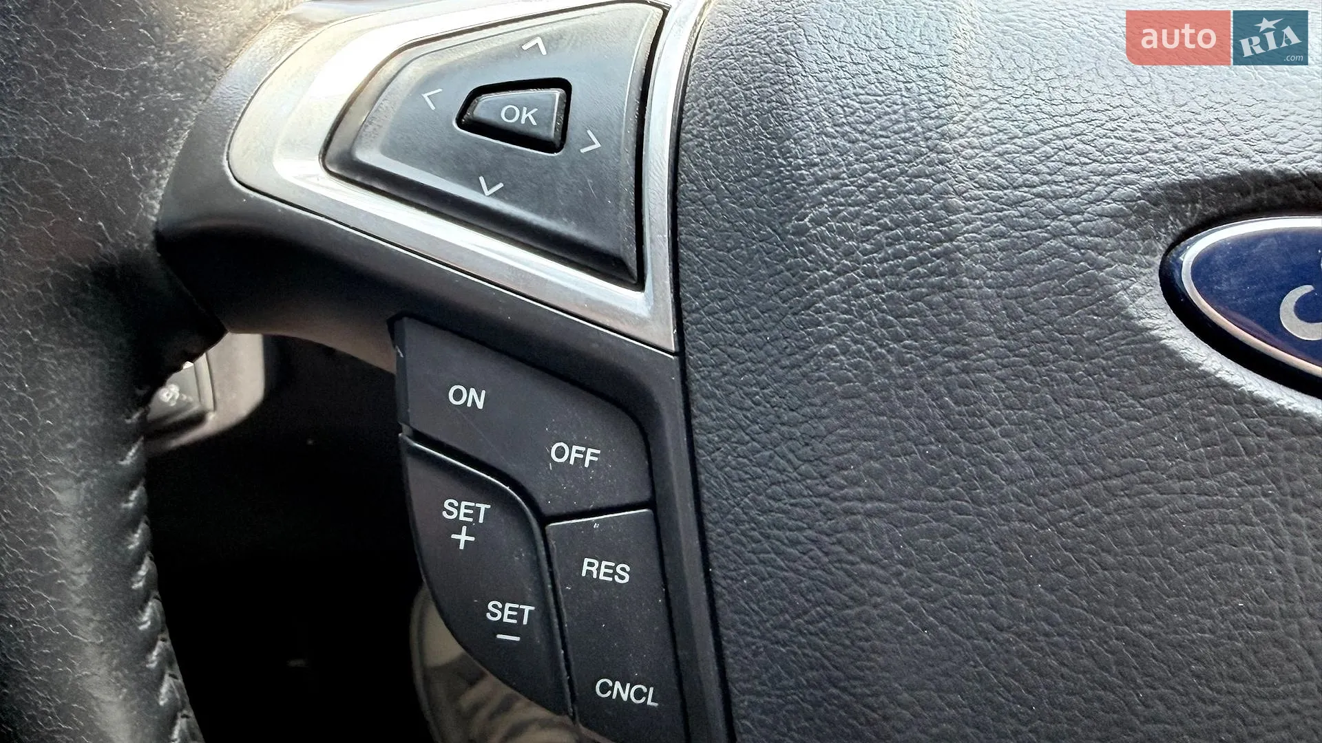 2016 Ford Fusion - мініатюра 21
