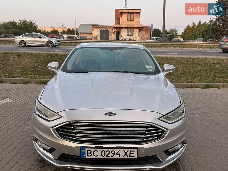 Седан Ford Fusion 2016 в Львове