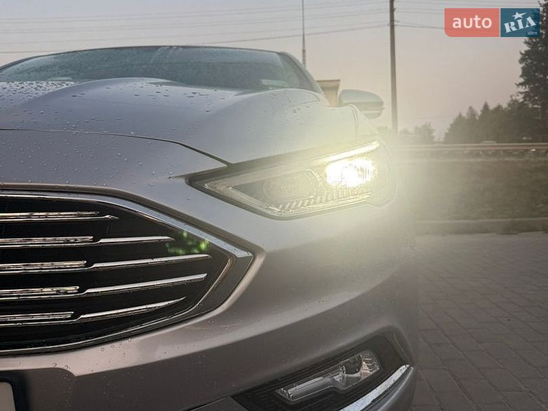 Седан Ford Fusion 2016 в Львове