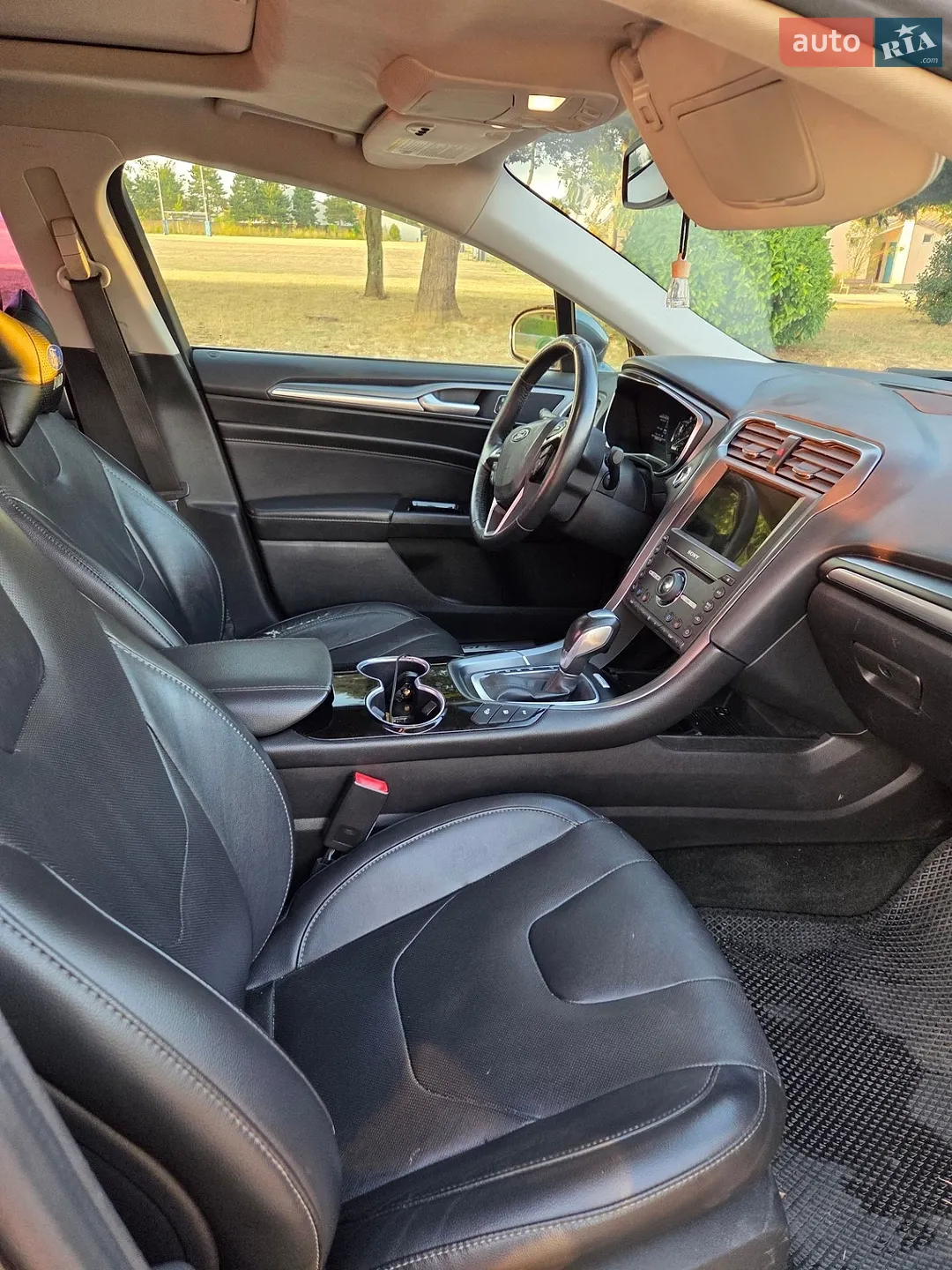 2016 Ford Fusion - мініатюра 24