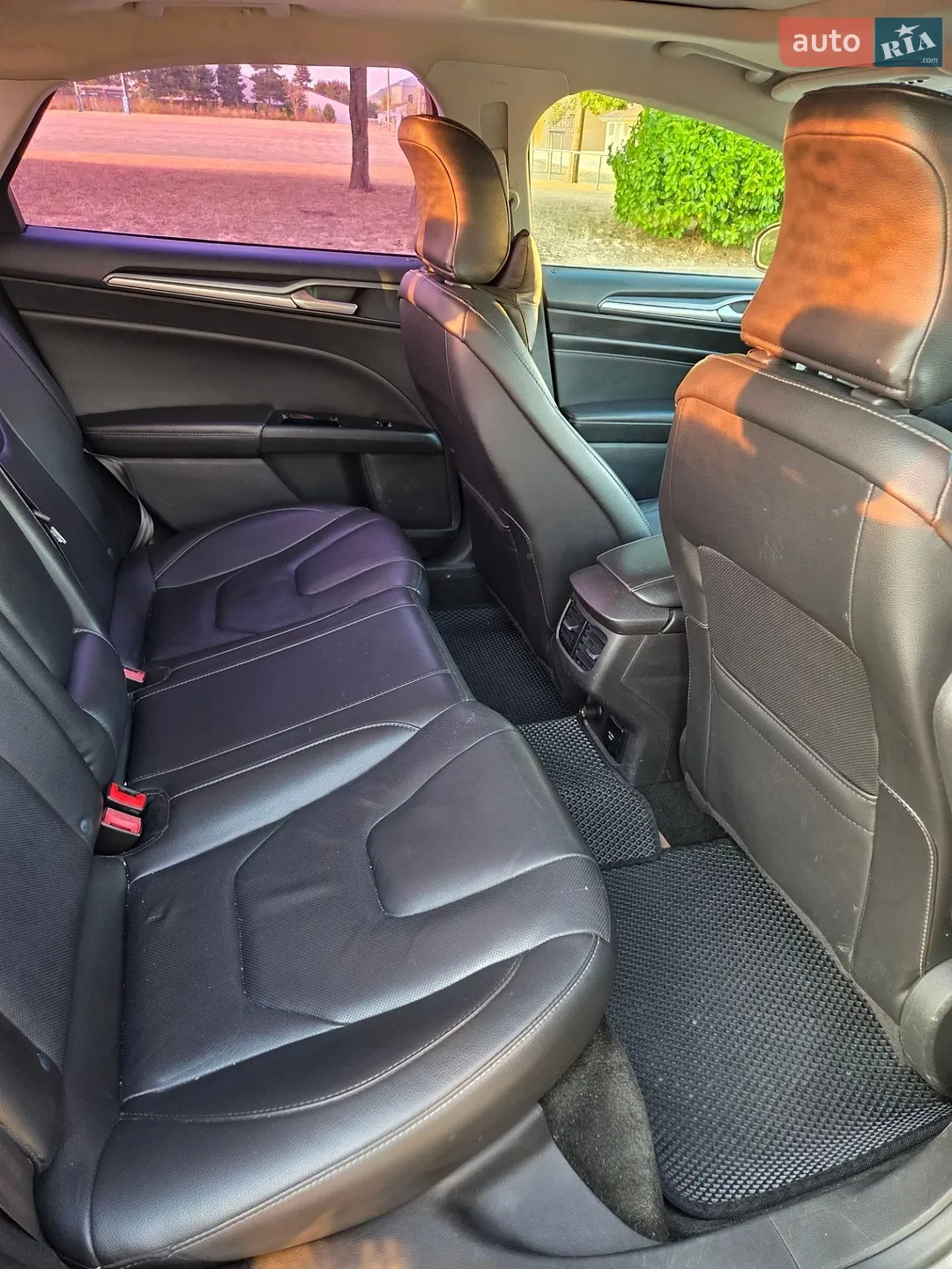 2016 Ford Fusion - мініатюра 25