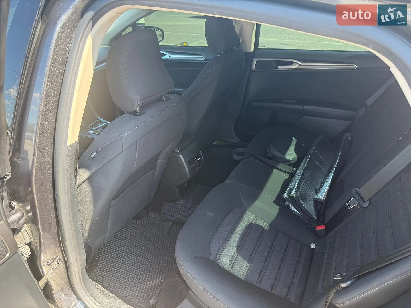 2016 Ford Fusion - мініатюра 10