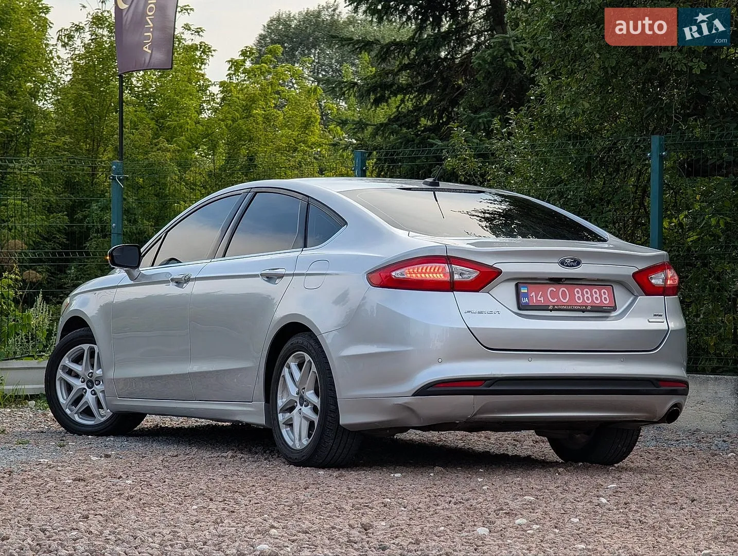 2016 Ford Fusion - мініатюра 23