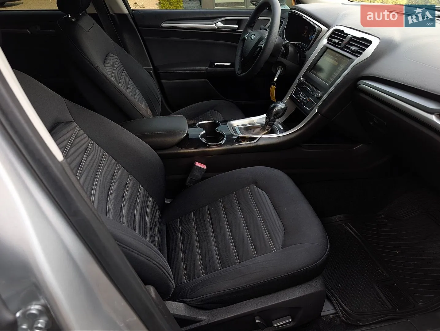 2016 Ford Fusion - мініатюра 25