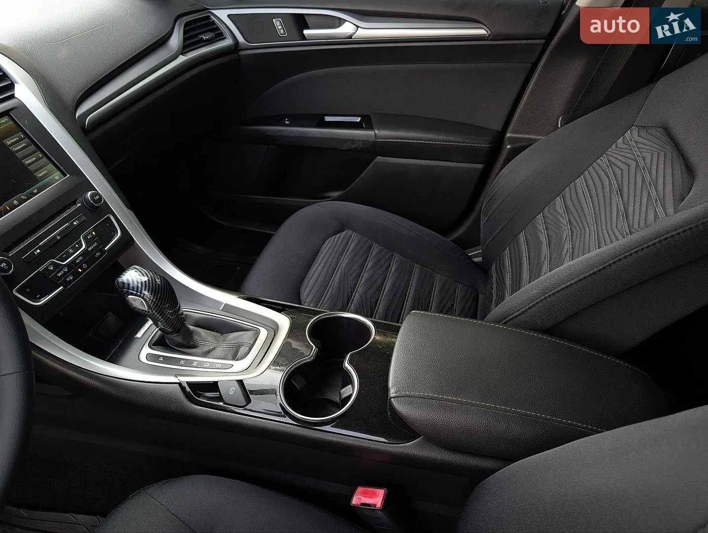 2016 Ford Fusion - мініатюра 27