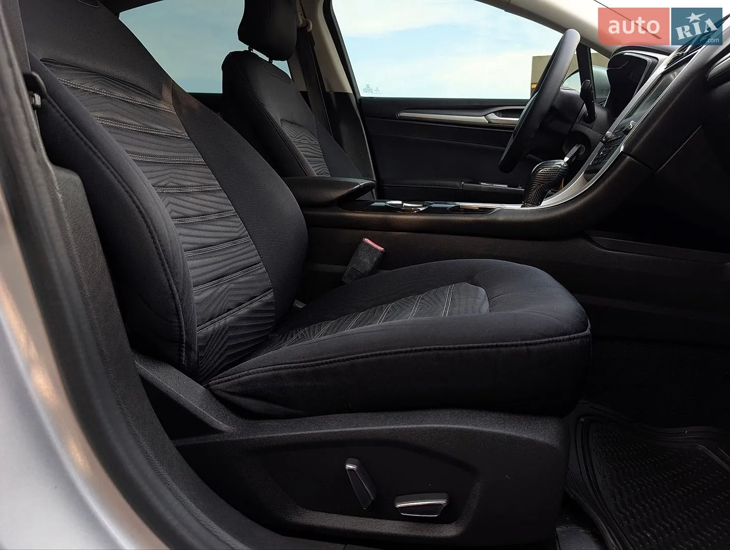 2016 Ford Fusion - мініатюра 30