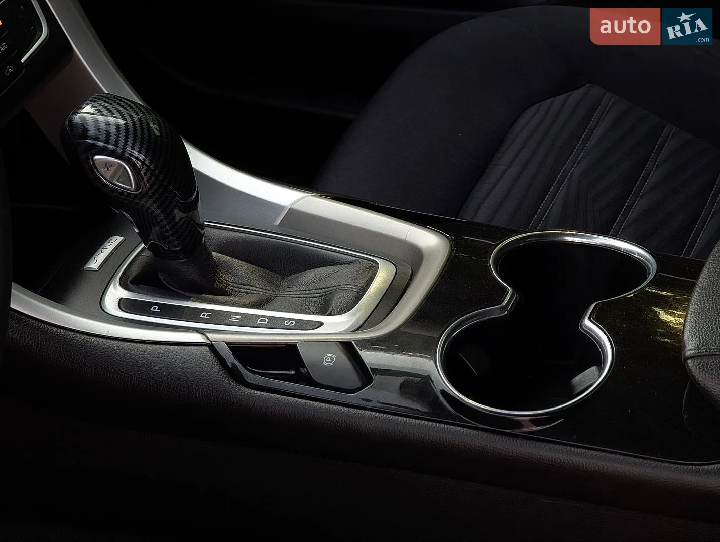 2016 Ford Fusion - мініатюра 32