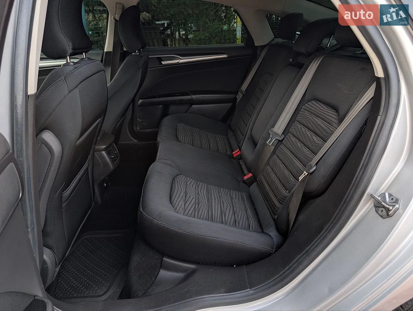 2016 Ford Fusion - мініатюра 40