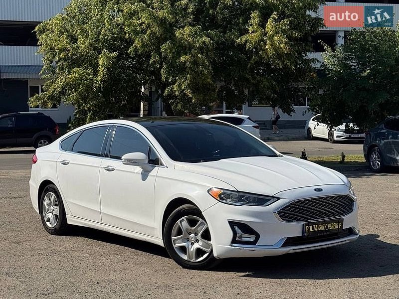 Ford Fusion, photos from the listing