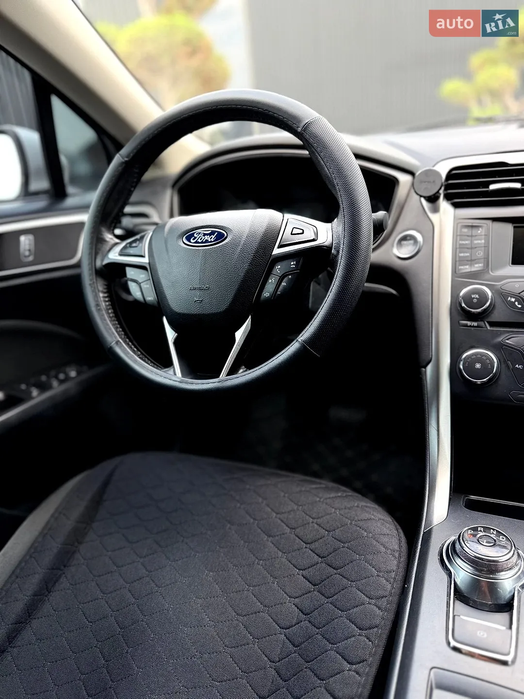 2016 Ford Fusion - мініатюра 19