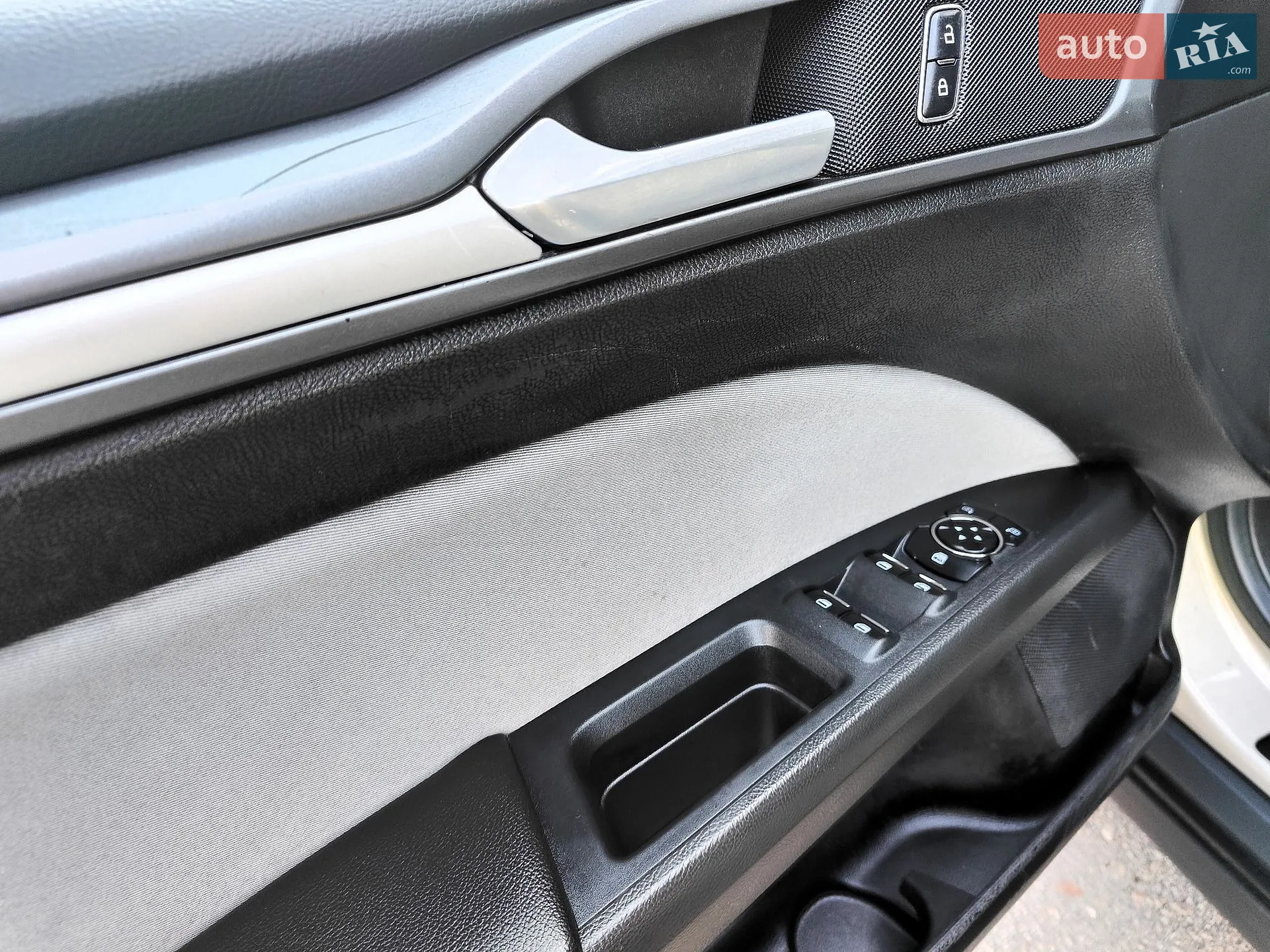 2014 Ford Fusion - мініатюра 37