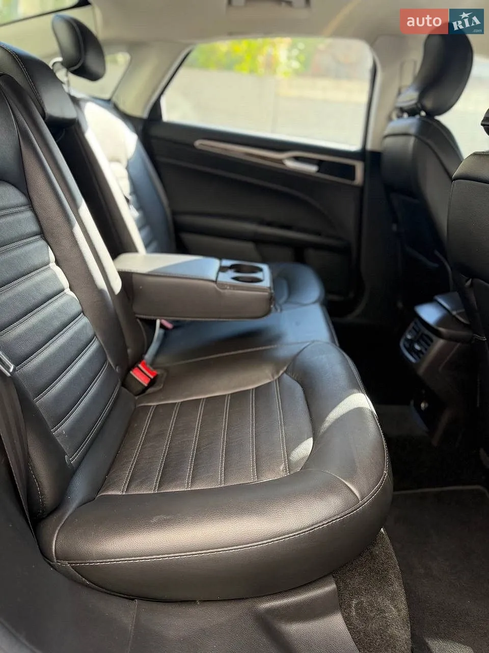 2016 Ford Fusion - мініатюра 14