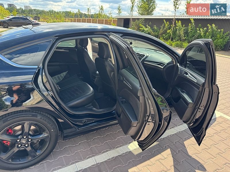 Седан Ford Fusion 2015 в Киеве