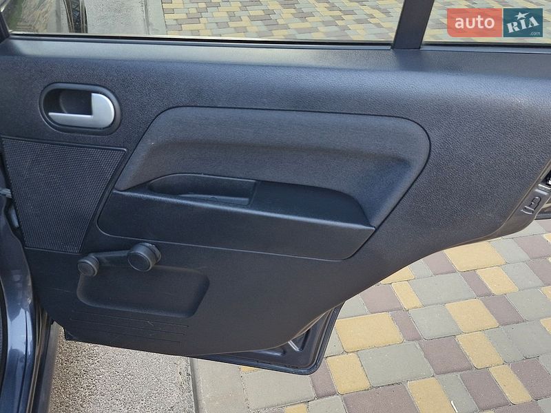 Хэтчбек Ford Fusion 2007 в Чернигове