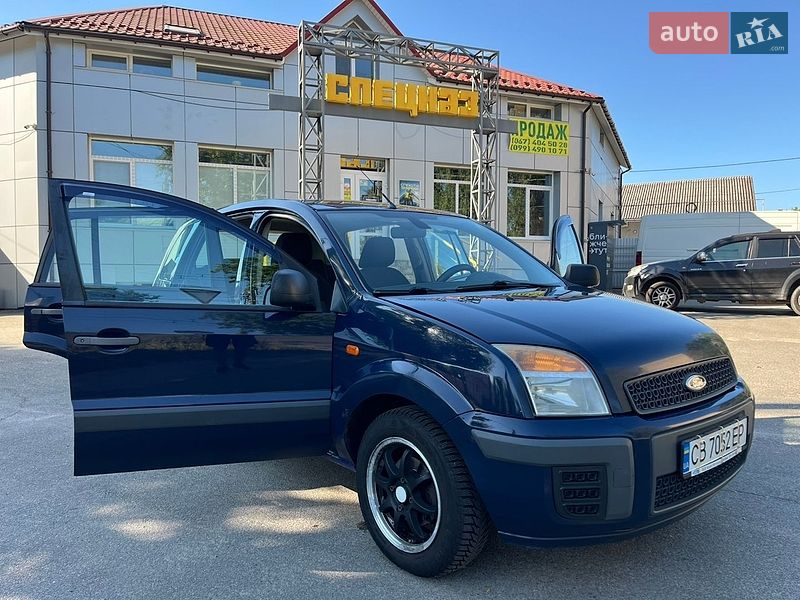 Хэтчбек Ford Fusion 2010 в Чернигове