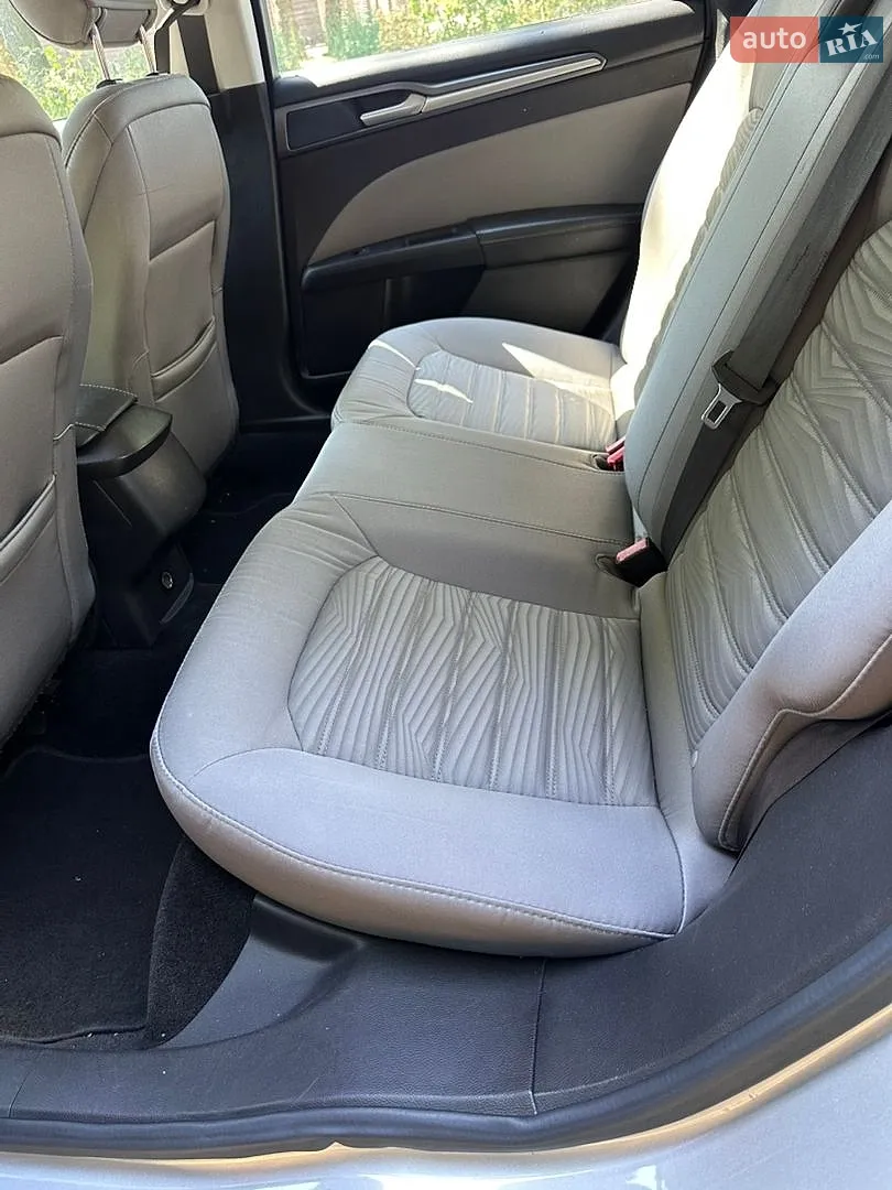 2016 Ford Fusion - мініатюра 10