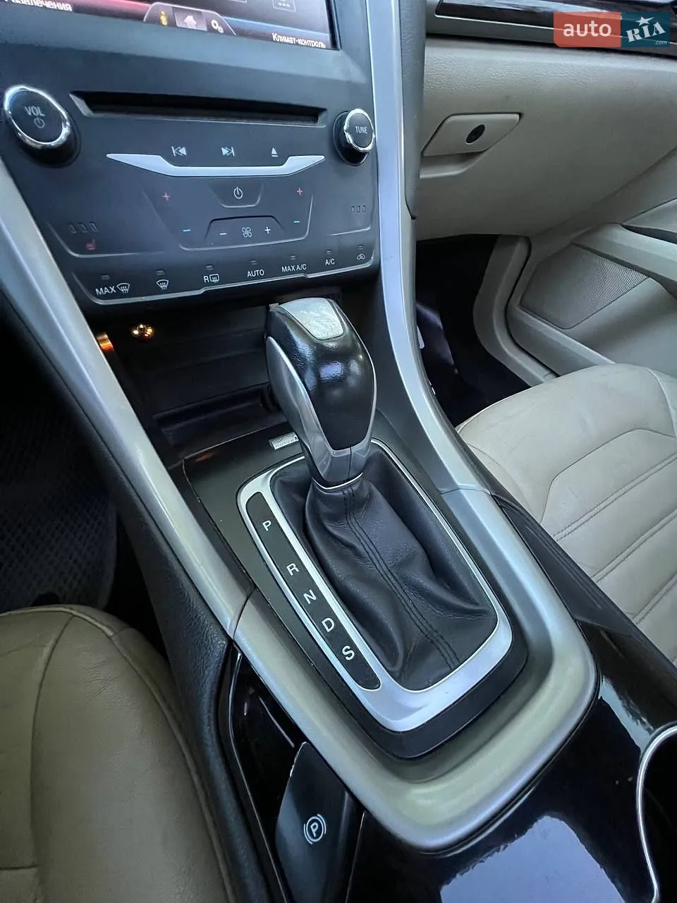 2014 Ford Fusion - мініатюра 24