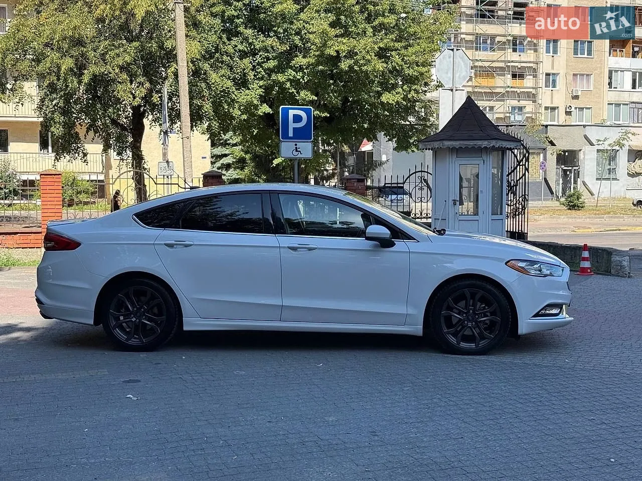 2017 Ford Fusion - мініатюра 5