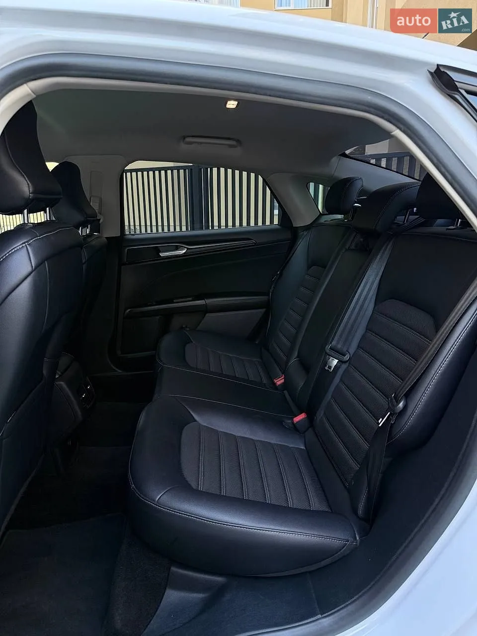 2017 Ford Fusion - мініатюра 11
