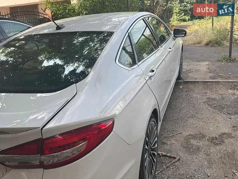 Ford Fusion 2016