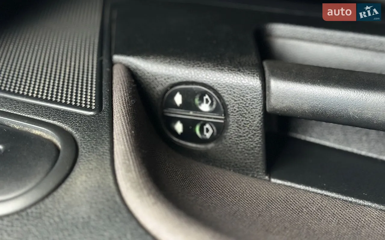 2010 Ford Fusion - мініатюра 18