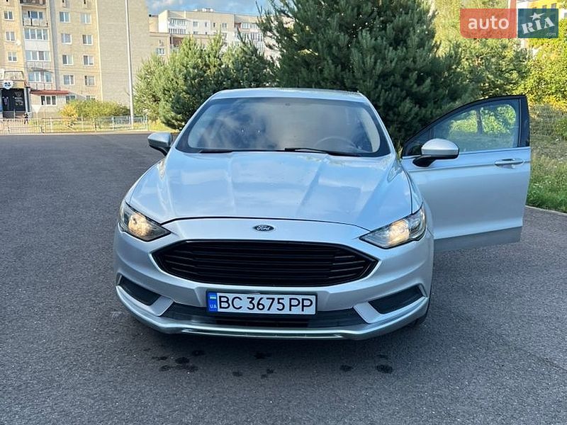 Седан Ford Fusion 2016 в Ковелі