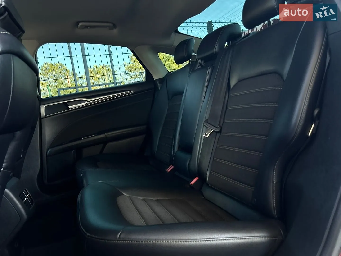 2016 Ford Fusion - мініатюра 18