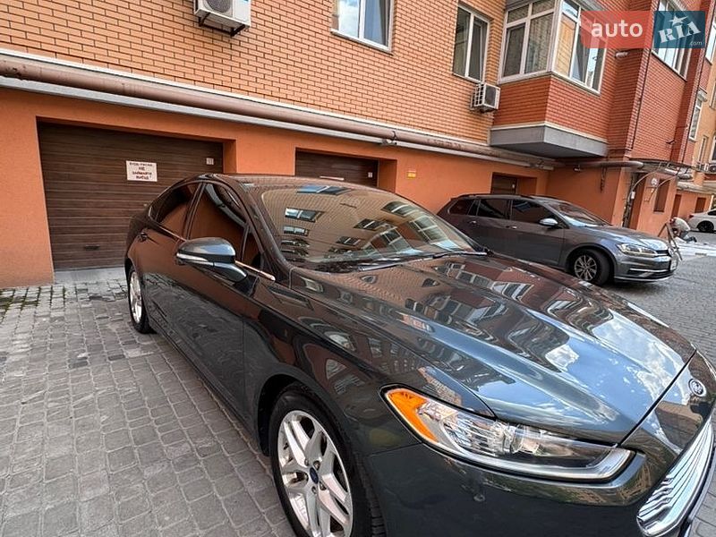 Седан Ford Fusion 2014 в Днепре