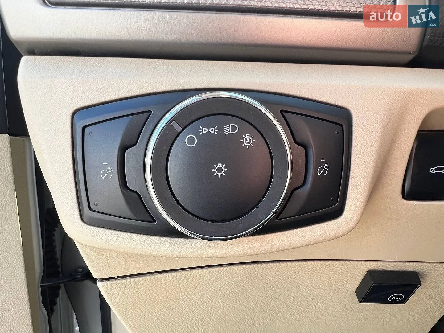 2015 Ford Fusion - мініатюра 22