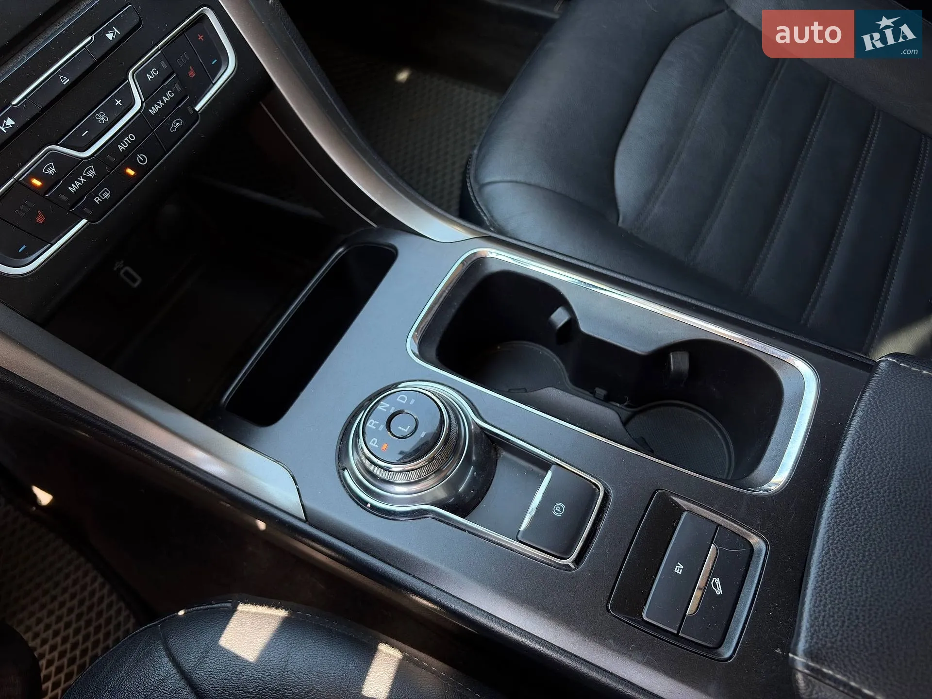 2017 Ford Fusion - мініатюра 21