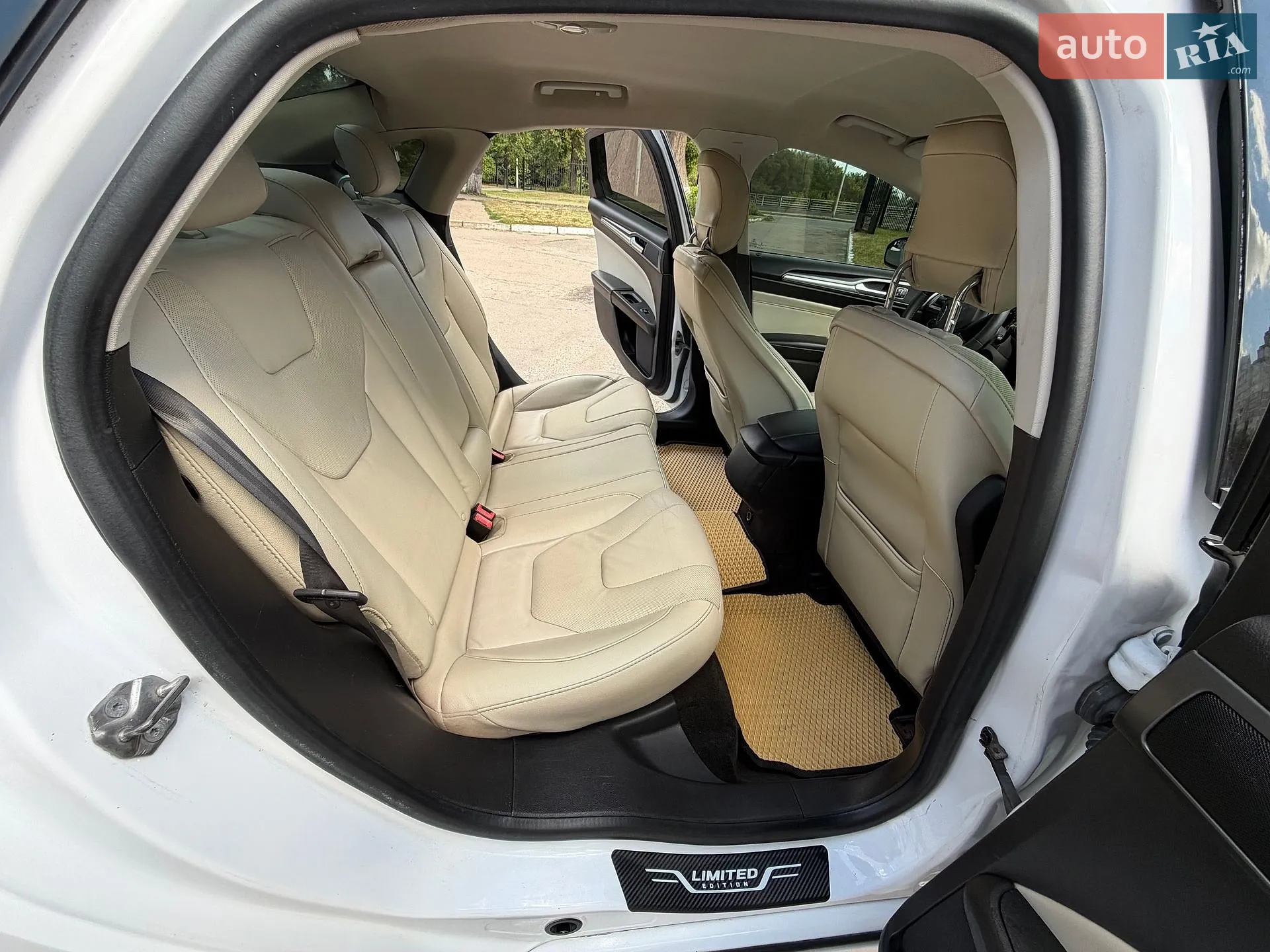 2015 Ford Fusion - мініатюра 36