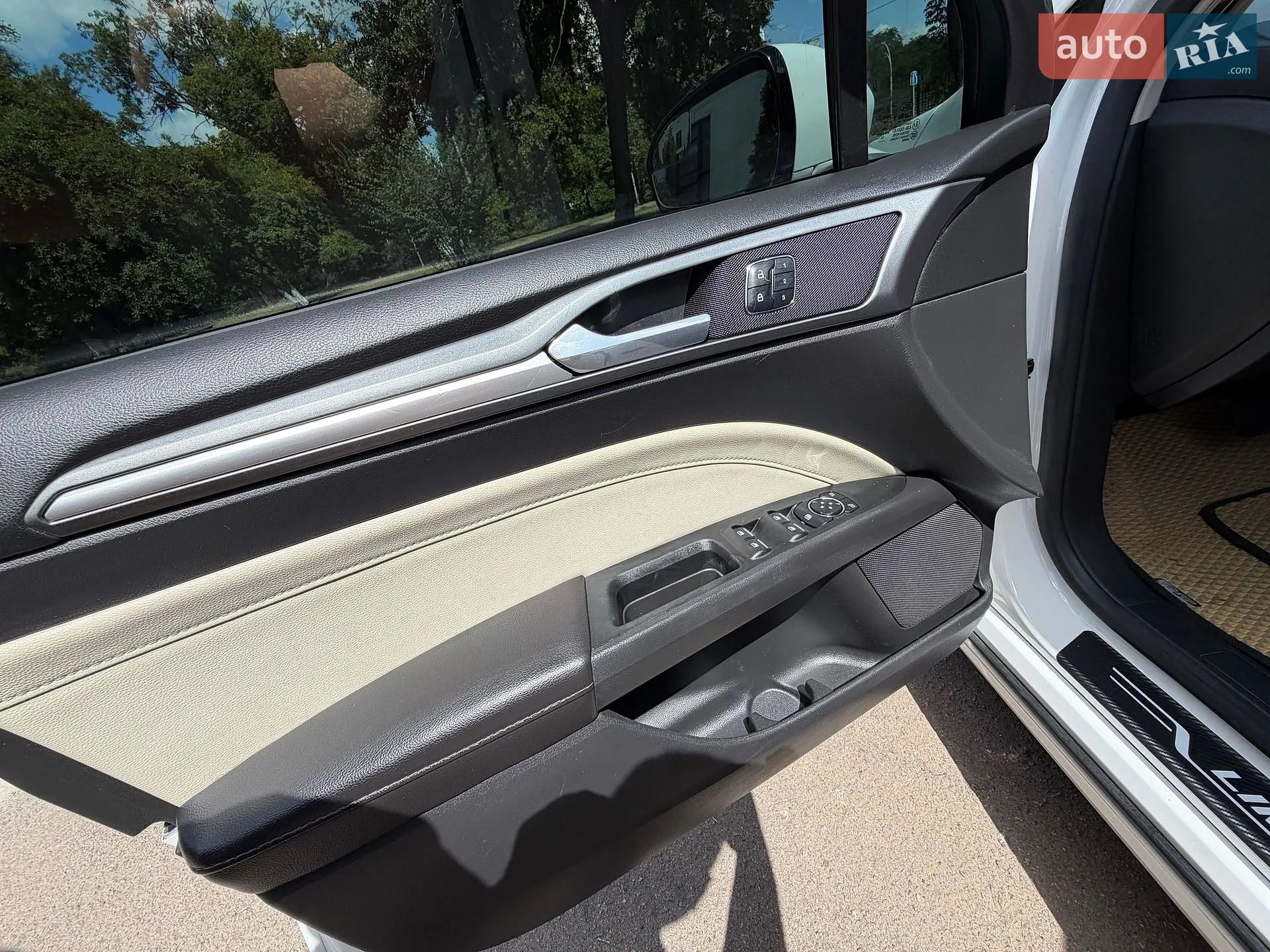 2015 Ford Fusion - мініатюра 28