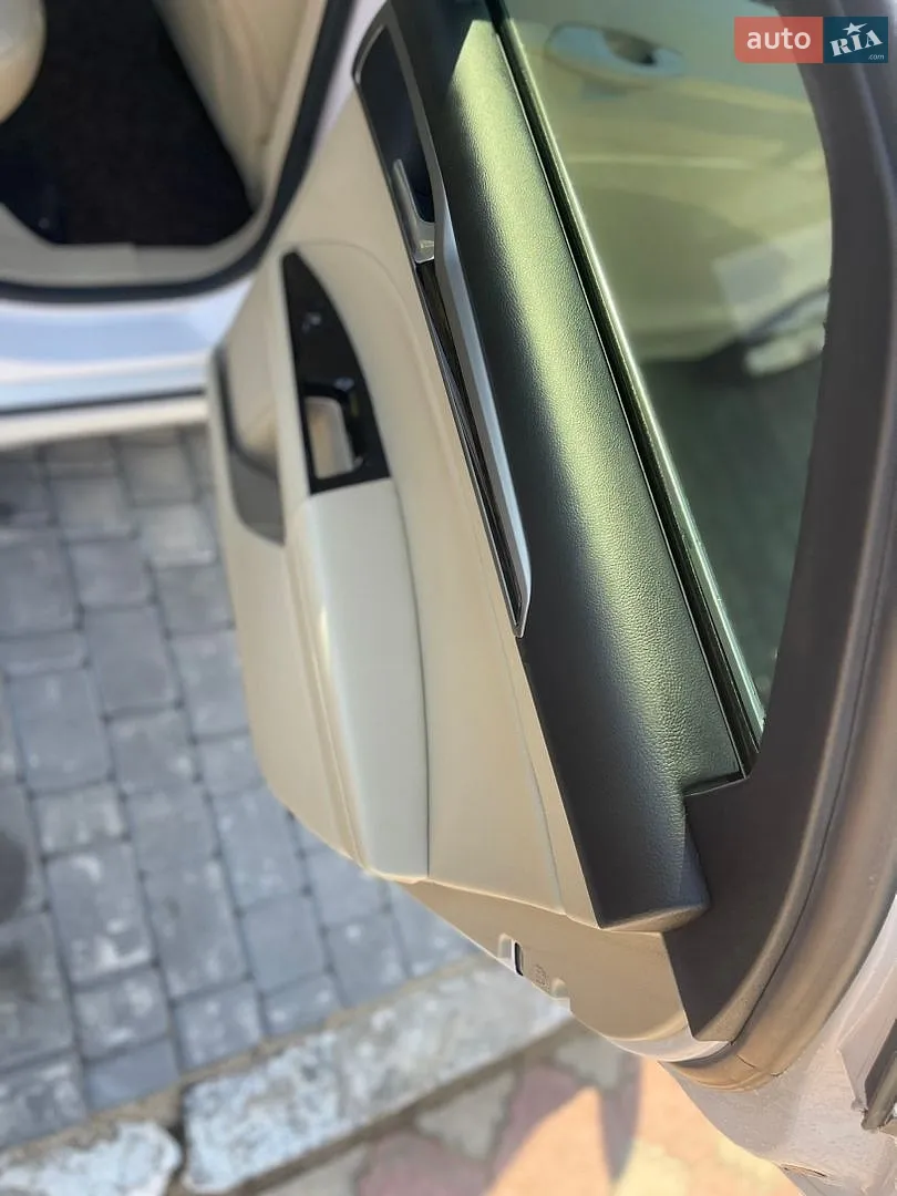 2012 Ford Fusion - мініатюра 11