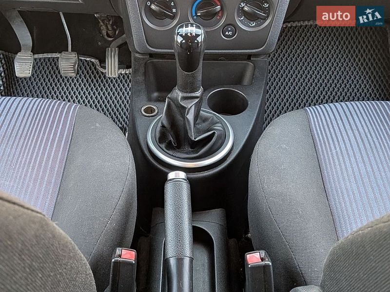 Хетчбек Ford Fusion 2007 в Дніпрі