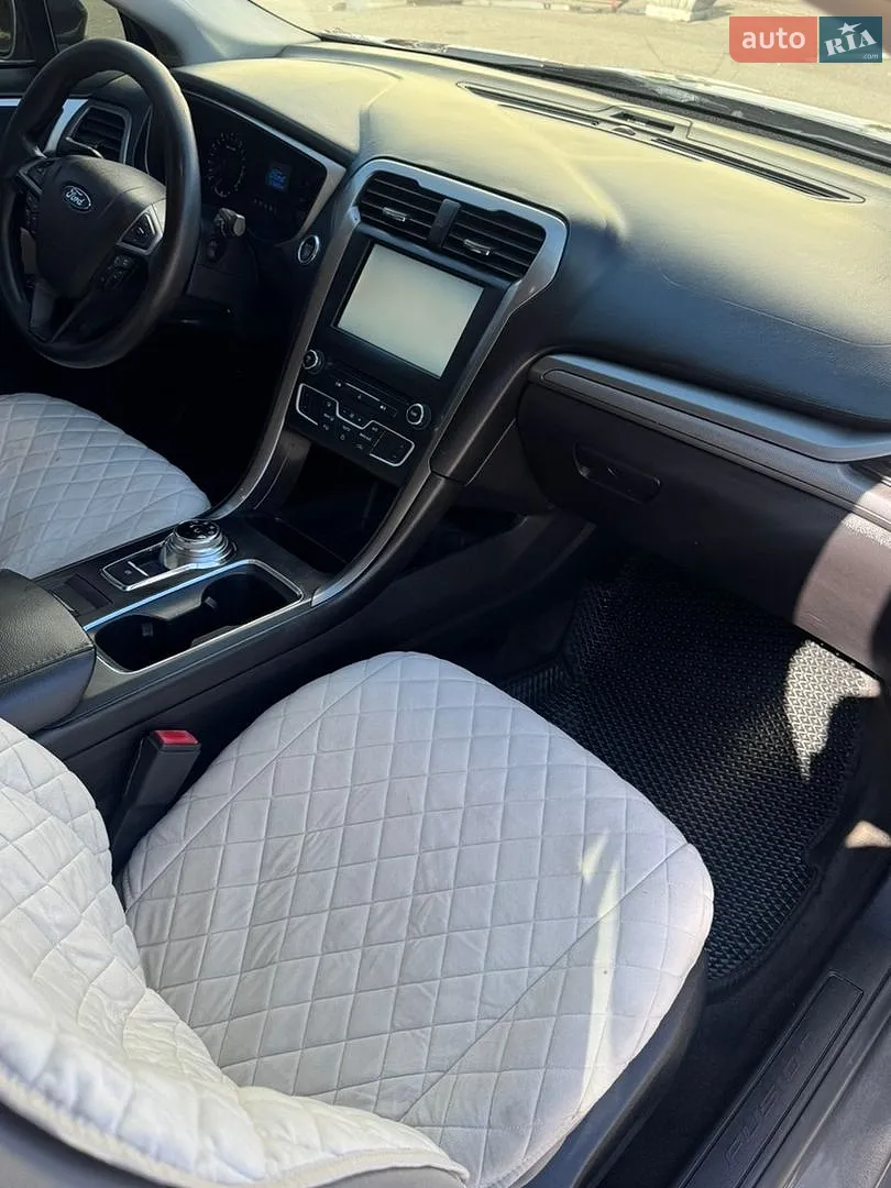 2017 Ford Fusion - мініатюра 10