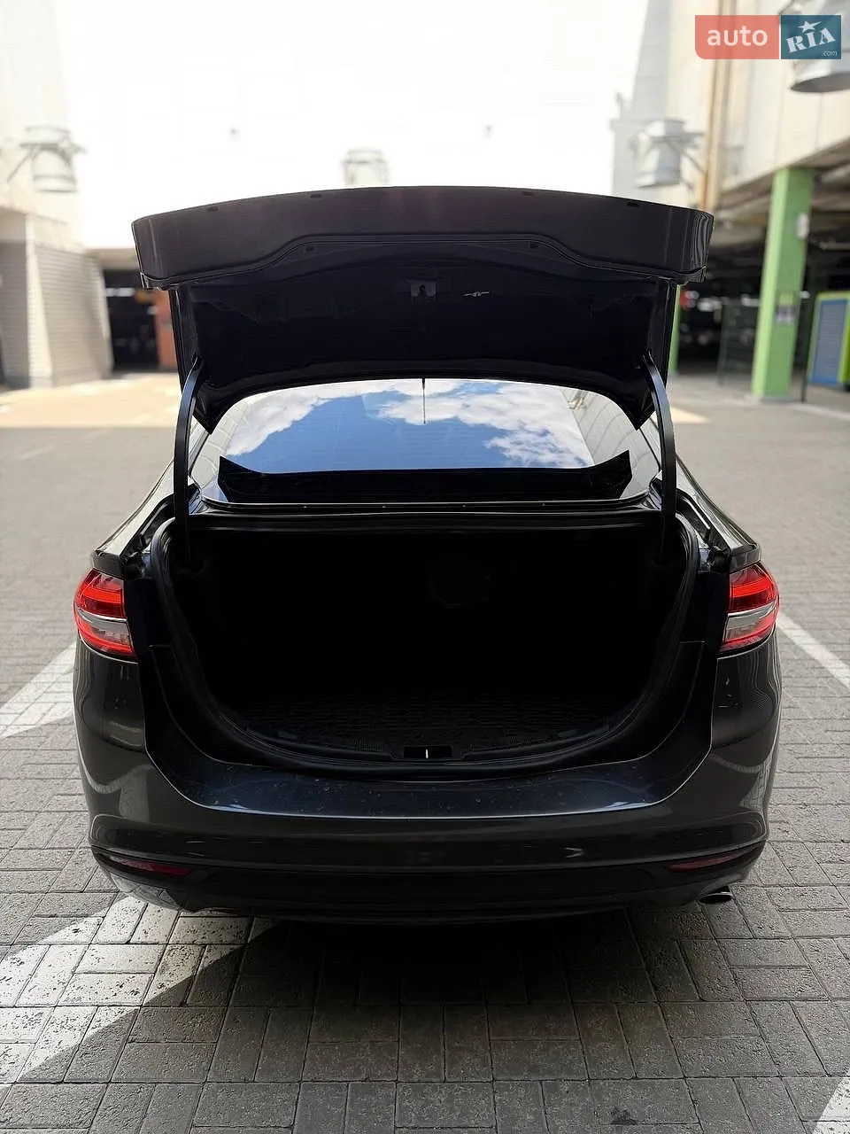 2016 Ford Fusion - мініатюра 24