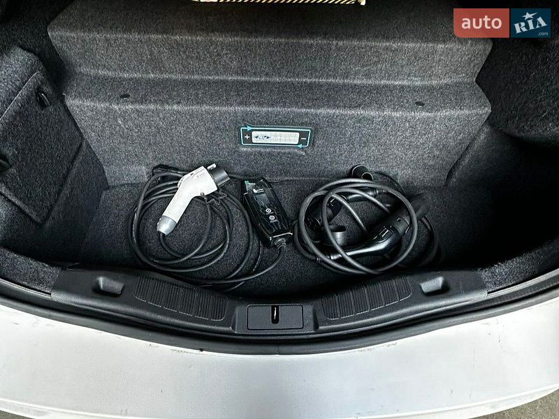 Седан Ford Fusion 2019 в Татарбунарах