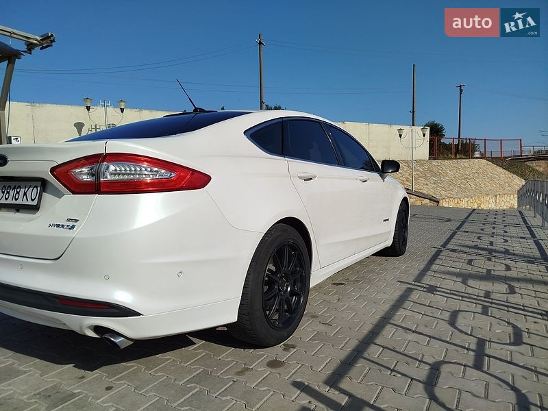 Седан Ford Fusion 2013 в Могилев-Подольске