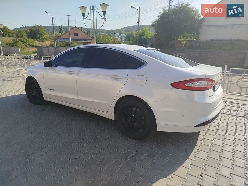 Седан Ford Fusion 2013 в Могилев-Подольске