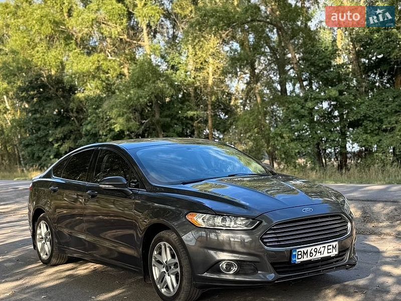 Седан Ford Fusion 2015 в Шостці