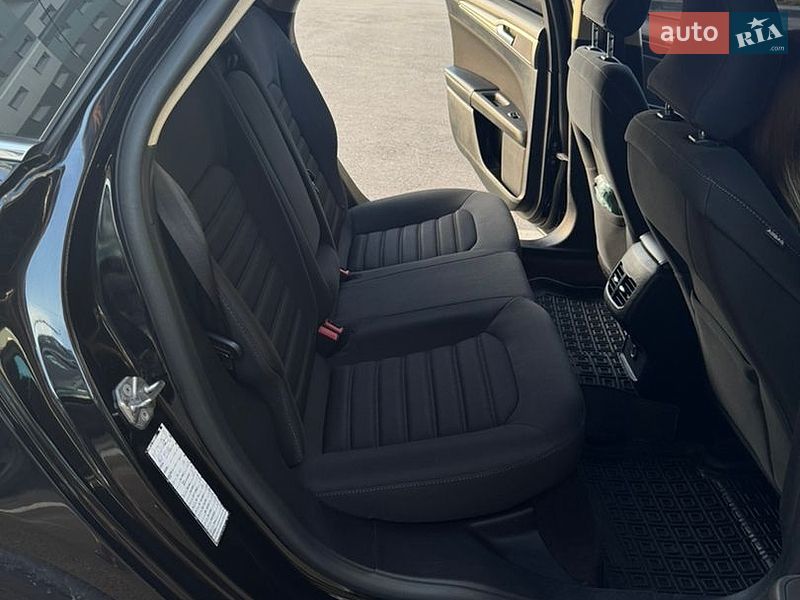 Седан Ford Fusion 2019 в Харкові