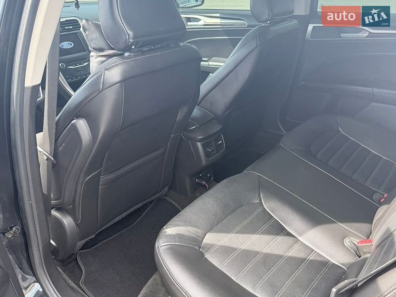 Седан Ford Fusion 2015 в Днепре