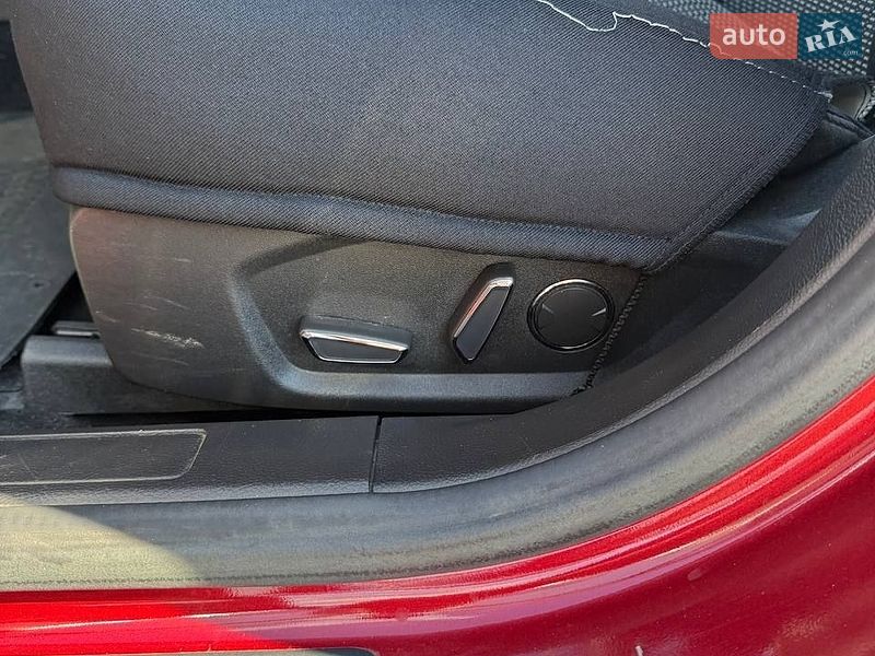 Седан Ford Fusion 2015 в Львові
