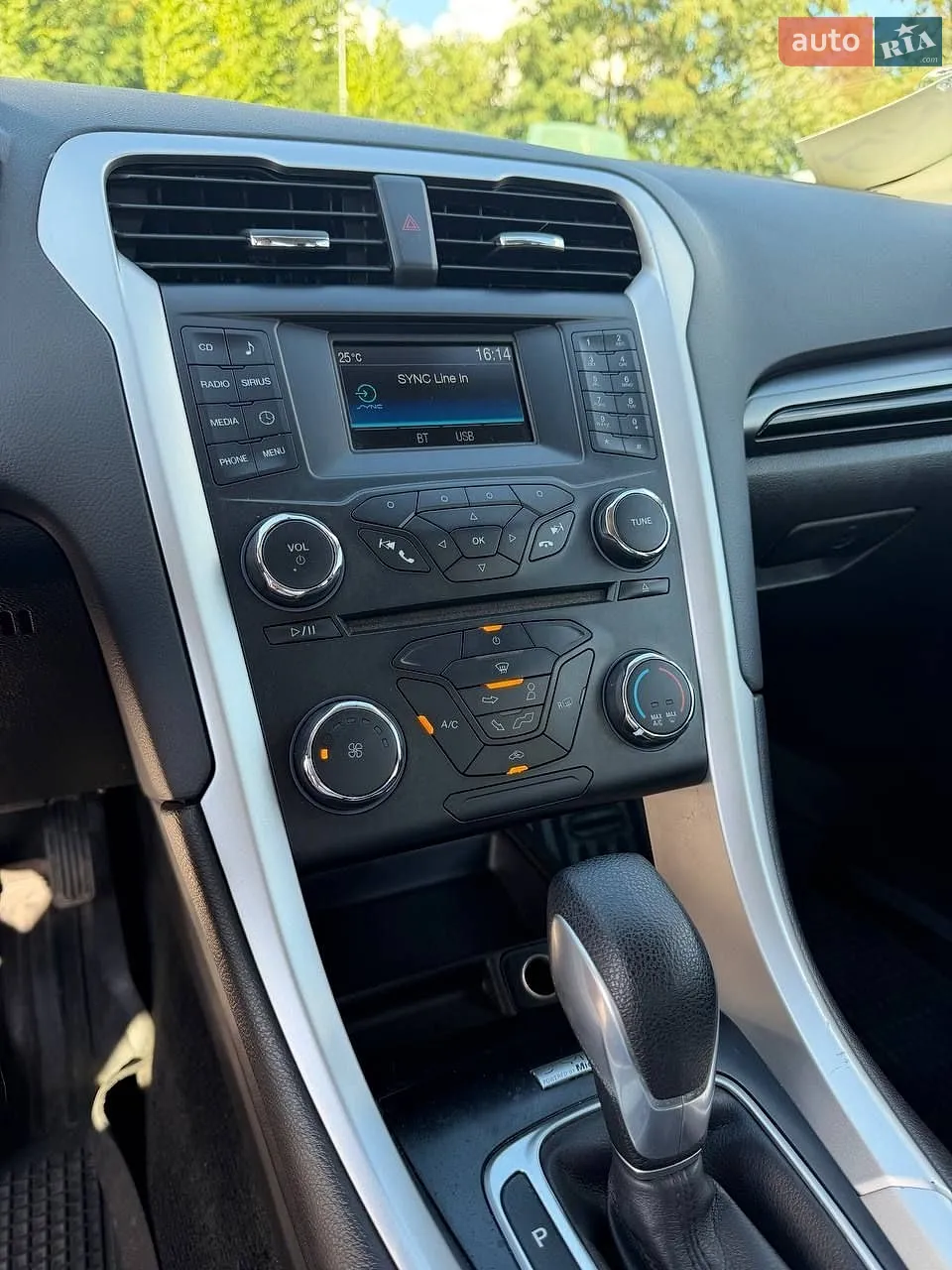 2015 Ford Fusion - мініатюра 25