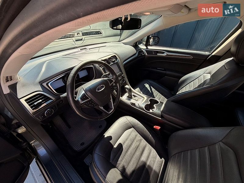 Седан Ford Fusion 2015 в Сквире