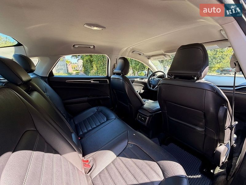 Седан Ford Fusion 2015 в Сквире
