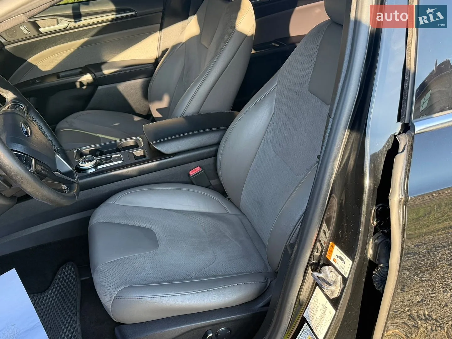 2016 Ford Fusion - мініатюра 28
